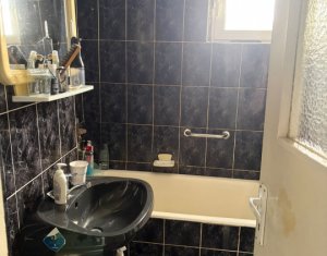 Lakás 4 szobák eladó on Cluj-napoca, Zóna Manastur