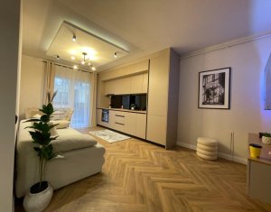 Lakás 3 szobák eladó on Floresti