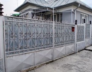 Ház 3 szobák eladó on Moldovenesti