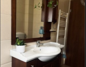 Appartement 3 chambres à vendre dans Floresti