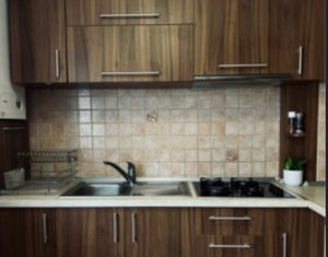 Appartement 3 chambres à vendre dans Floresti