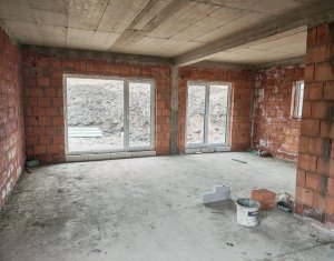 House 5 rooms for sale in Chinteni