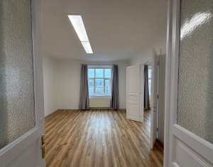 Appartement 4 chambres à louer dans Cluj-napoca