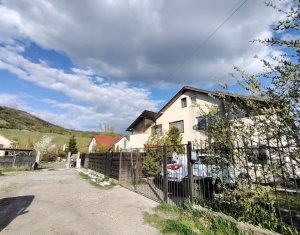 Ház 4 szobák eladó on Chinteni