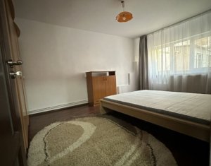 Appartement 3 chambres à louer dans Cluj-napoca, zone Marasti