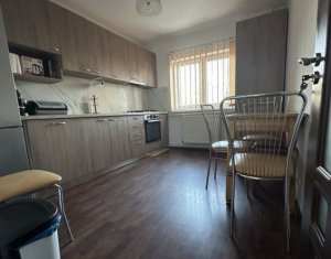 Appartement 3 chambres à louer dans Cluj-napoca, zone Marasti