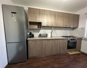 Appartement 3 chambres à louer dans Cluj-napoca, zone Marasti