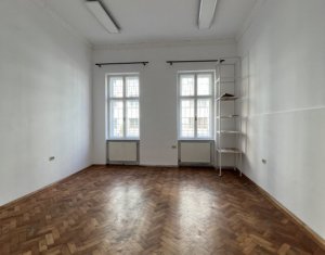 Spatiu 104mp in centru, 4 încăperi, 2 băi, lângă cinema Florin Piersic 