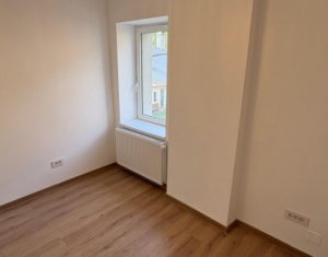 Lakás 3 szobák eladó on Cluj-napoca, Zóna Manastur