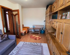 Ház 6 szobák kiadó on Cluj-napoca, Zóna Intre Lacuri
