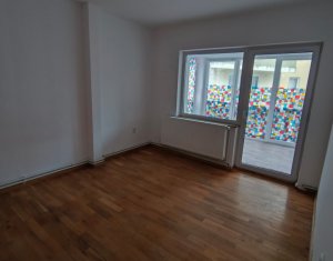 Bureau à louer dans Cluj-napoca, zone Andrei Muresanu
