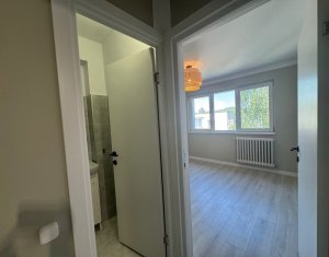Appartement 4 chambres à vendre dans Cluj-napoca, zone Manastur
