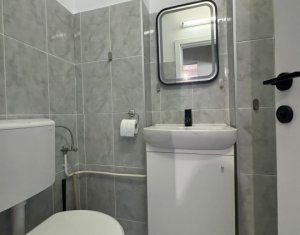 Appartement 4 chambres à vendre dans Cluj-napoca, zone Manastur
