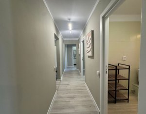 Appartement 4 chambres à vendre dans Cluj-napoca, zone Manastur