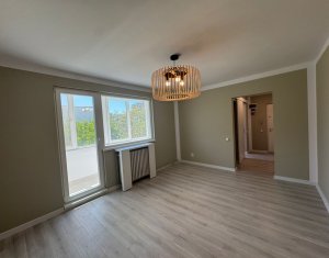 Appartement 4 chambres à vendre dans Cluj-napoca, zone Manastur
