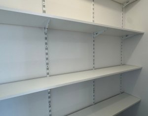 Appartement 4 chambres à vendre dans Cluj-napoca, zone Manastur
