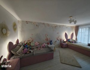 Maison 4 chambres à vendre dans Floresti