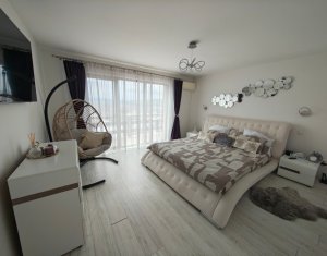 Maison 4 chambres à vendre dans Floresti