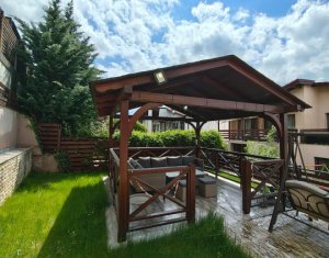 Maison 4 chambres à vendre dans Floresti
