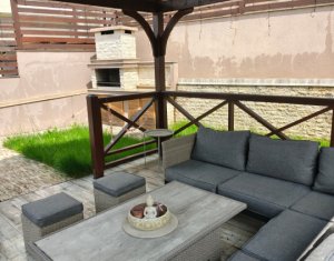 Maison 4 chambres à vendre dans Floresti