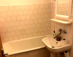 Appartement 3 chambres à vendre dans Cluj-napoca, zone Manastur
