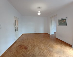 Appartement 3 chambres à vendre dans Cluj-napoca, zone Centru