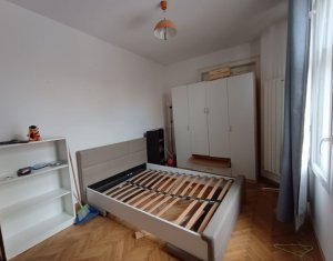 Appartement 3 chambres à vendre dans Cluj-napoca, zone Centru