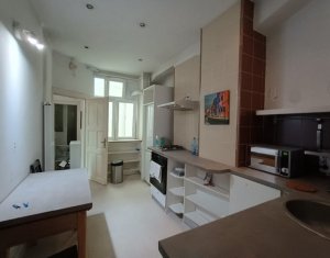 Appartement 3 chambres à vendre dans Cluj-napoca, zone Centru