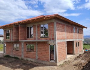 Maison 4 chambres à vendre dans Cluj-napoca, zone Dambul Rotund