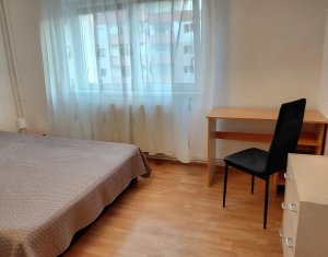 Appartement 3 chambres à louer dans Cluj-napoca, zone Marasti