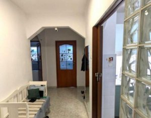 Appartement 4 chambres à vendre dans Cluj-napoca, zone Marasti