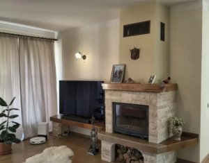 Maison 4 chambres à vendre dans Chinteni