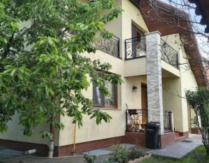 Maison 4 chambres à vendre dans Chinteni