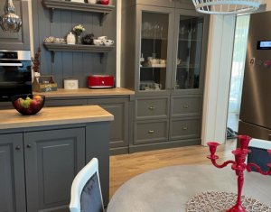 Maison 6 chambres à vendre dans Cluj-napoca, zone Iris