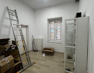Espace Commercial à louer dans Cluj-napoca, zone Centru