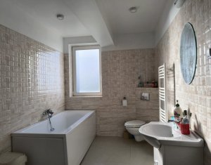 Maison 5 chambres à vendre dans Cluj-napoca, zone Iris