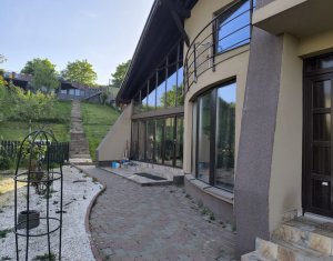 Maison 5 chambres à vendre dans Cluj-napoca, zone Iris