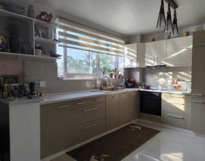 Maison 5 chambres à vendre dans Cluj-napoca, zone Iris