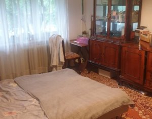 Apartament 3 camere, zona Titulescu-Centru