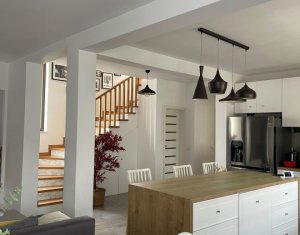 Maison 4 chambres à vendre dans Popesti
