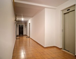 2200 euro/mp - Apartament spatios, 44 mp str. Oasului 86-90, etaj 2 
