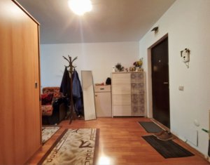2200 euro/mp - Apartament spatios, 44 mp str. Oasului 86-90, etaj 2 