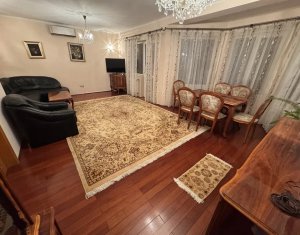 , 180m2 dans Cluj-napoca, zone Manastur