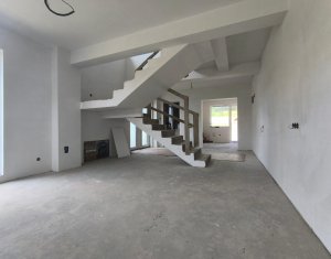 , 166m2 dans Cluj-napoca, zone Dambul Rotund