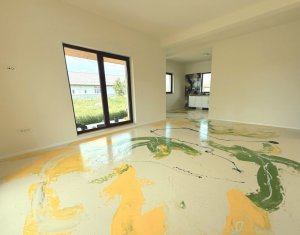 Maison 4 chambres à vendre dans Jucu De Mijloc