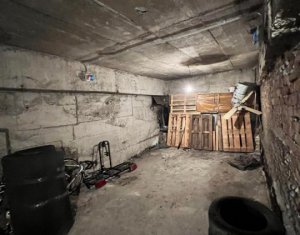 Spatiu comercial 160mp, 2 intrari, H=4m, trifazic, pod Calvaria Manastur 