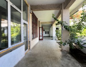 Spatiu comercial 160mp, 2 intrari, H=4m, trifazic, pod Calvaria Manastur 