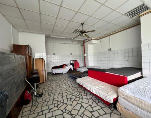 Spatiu comercial 160mp, 2 intrari, H=4m, trifazic, pod Calvaria Manastur 