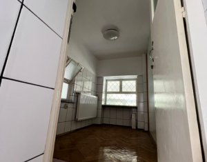 Spatiu comercial 160mp, 2 intrari, H=4m, trifazic, pod Calvaria Manastur 