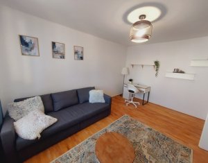 Ocazie! Apartament decomandat, Central